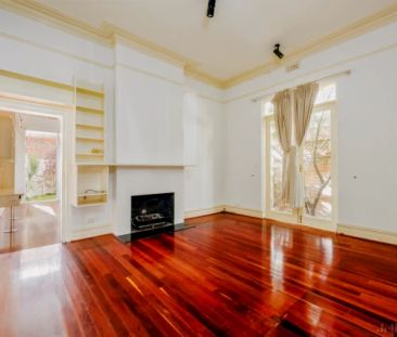 2 Bed, 1 Bath - Photo 4