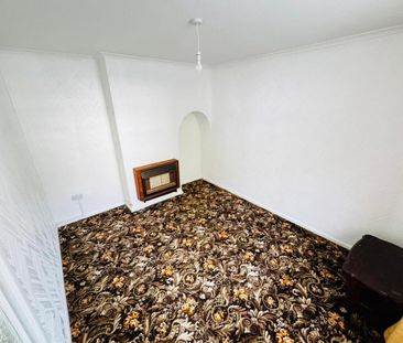 2 bedroom semi-detached house to rent - Photo 2