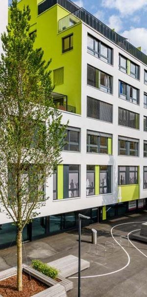 Appartement lumineux de 4.5 pièces au centre de la Chaux-de-Fonds - Photo 1