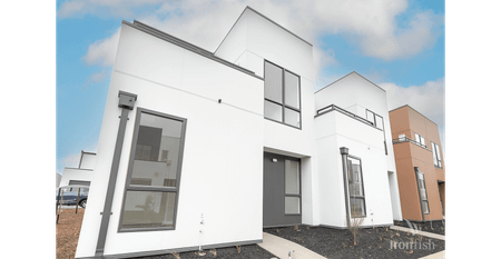 Brand New Townhome in Prime Wollert Location - Photo 2