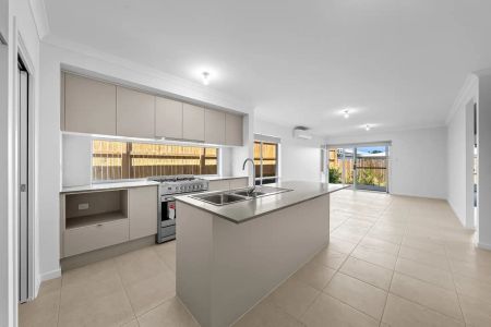“BRAND NEW HOME - Modern, Low Maintenance, Convenient Living!” - Photo 2