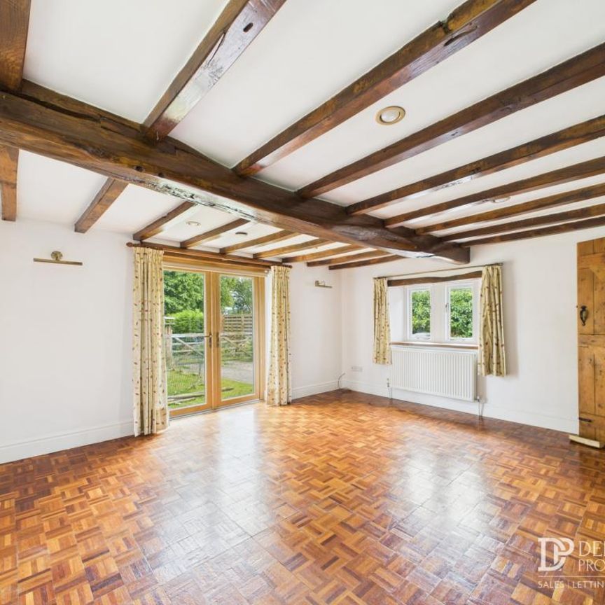 3 Bedroom Cottage - Photo 1