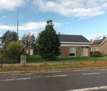 Bungalow met toffe tuin en garage - Photo 4