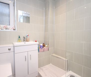 South Barrwood Road, Kilsyth, G65 - Photo 1