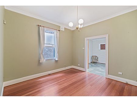 A Place To Call Home - Perfectly Located - Photo 4