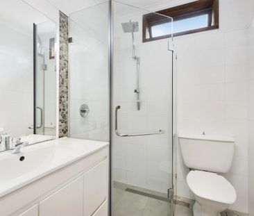 9A The Barricade, Castlecrag NSW 2068 - Apartment For Rent | Domain - Photo 4