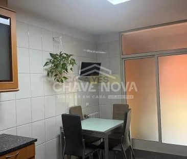 Apartment T3 in Mafamude e Vilar do Paraíso, Vila Nova de Gaia - Foto 1