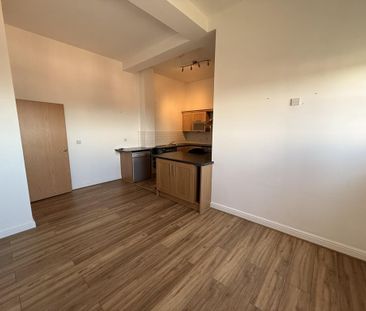 2 bedroom apartment to rent - Photo 6