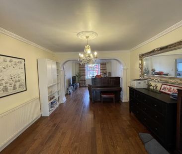 3 bedroom semi-detached house to rent - Photo 2