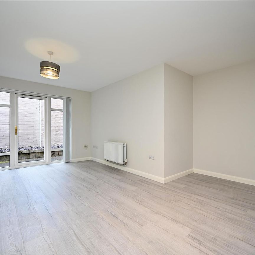 Apt 10, 39A Dundela Crescent, Belfast, BT4 3BN - Photo 1