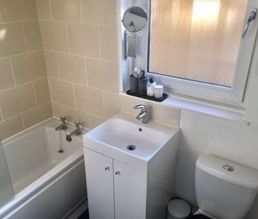 2 Bed Flat, Claremont Gardens, AB10 - Photo 3