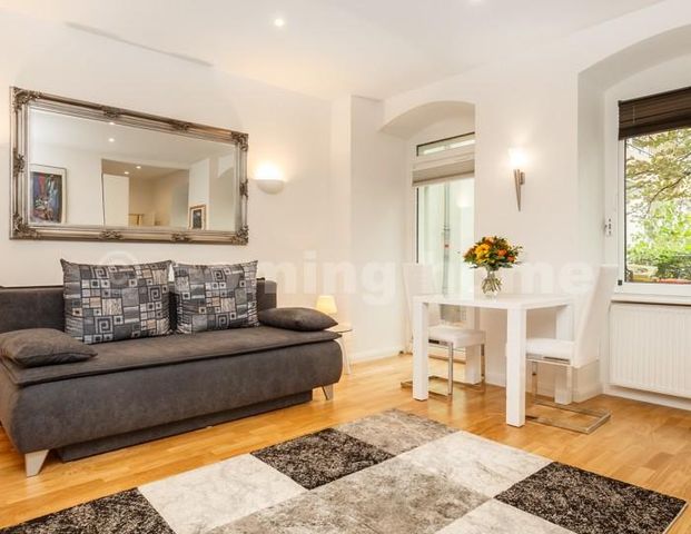 Modern urban style - Photo 1