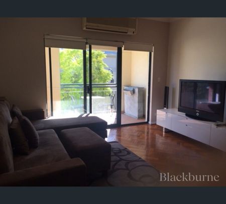 6/20 Saunders Street, East Perth, WA 6004 - Photo 3