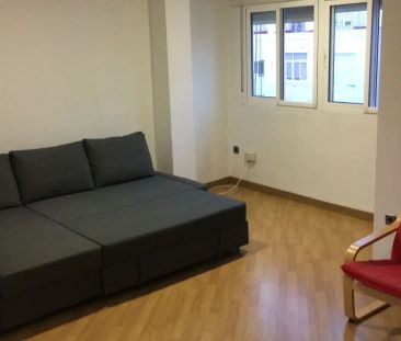 Estudio de alquiler en Gran Via - Photo 1