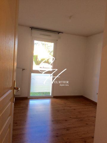 Appartement type 3 avec terrasse, parking et garage - Photo 2