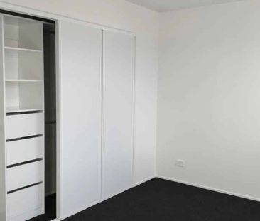 Mount Wellington Living - Photo 2