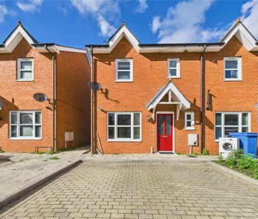 3 bedroom end of terrace house to rent - Photo 5