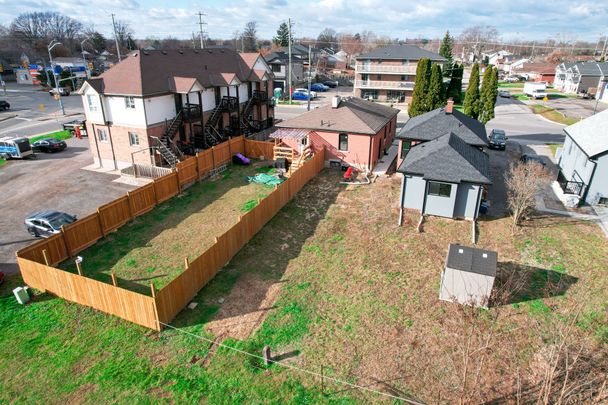 For Lease - 233 Pelham Road Unit# BASEMENT, St. Catharines, Ontario - Photo 1