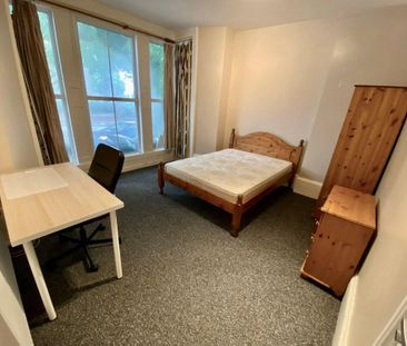 8 bedroom house share to rent - Photo 3