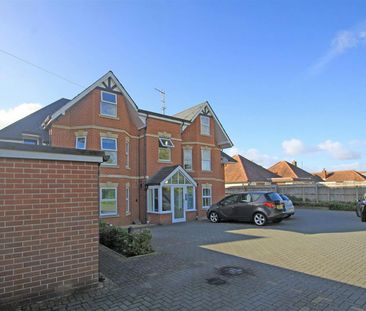 Flat to rent on - Photo 6