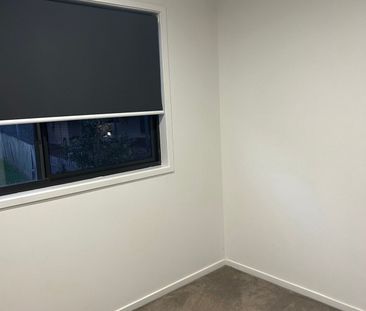 Holland Park - Photo 6