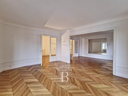 Tout savoir sur cet appartement dans le quartier Monnaie, à Paris 6ème - Photo 5