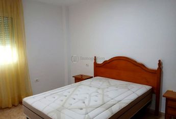 Se alquila en Buzanada apartamento de 2 dormitorios