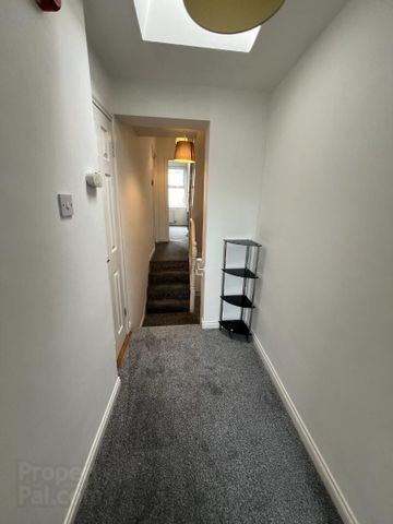 Donegall Road, Room 5, All bills included, BT125NA, Belfast - Photo 4