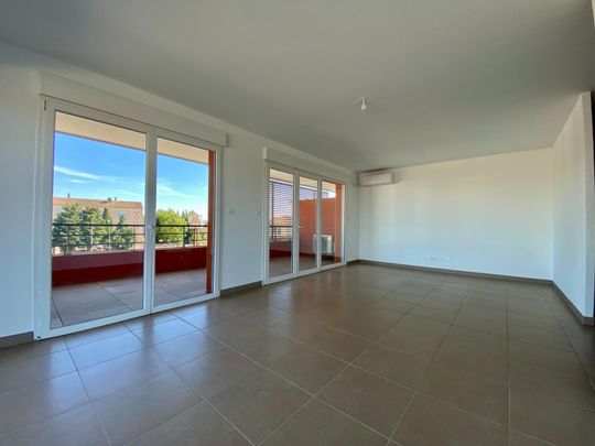 « LE PONTET - APPARTEMENT T3 76.18M² AVEC TERRASSE ET PARKING » - Photo 1
