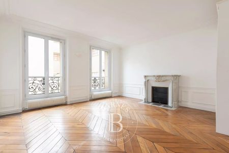 Appartement • Chaillot - Photo 2