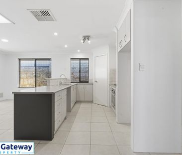 16 Durango Turn, AUBIN GROVE WA 6164 - Photo 6