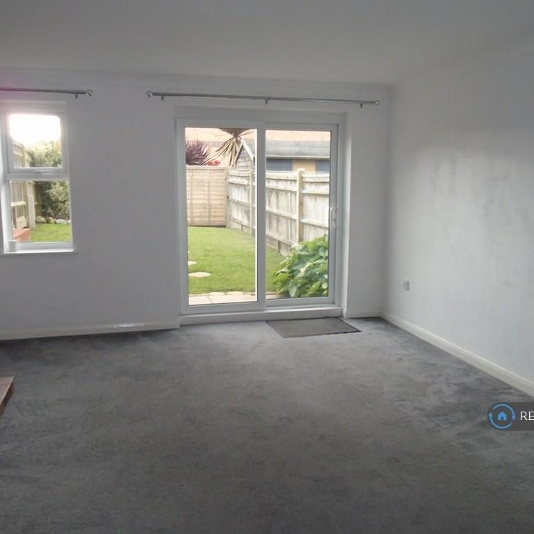 3 bedroom terraced house to rent - Photo 1