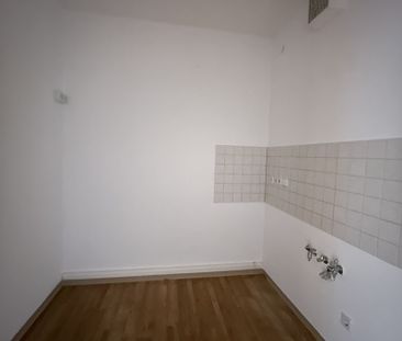 Gemütliche 2-Raum-Wohnung in Lusan mit Badewanne und Balkon - Foto 1