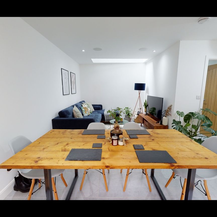 1 Bed Detached House, Himley Road, SW17 - Photo 1