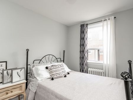 For Lease - 2128 Harris Crescent Unit# 10, Burlington, Ontario - Photo 2