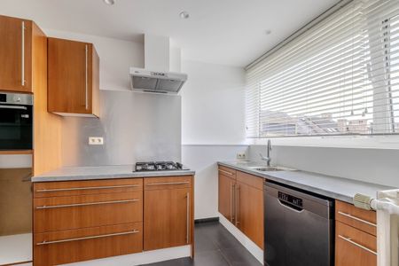 Gerenoveerd appartement met 2 spkr, bureel + terras – Lier - Photo 4