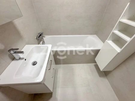 3+1 Zlín - Česká, moderní byt, balkon - Photo 5