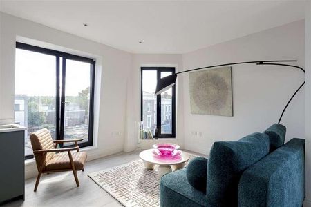 Norwood Road, London, SE27 - Photo 2