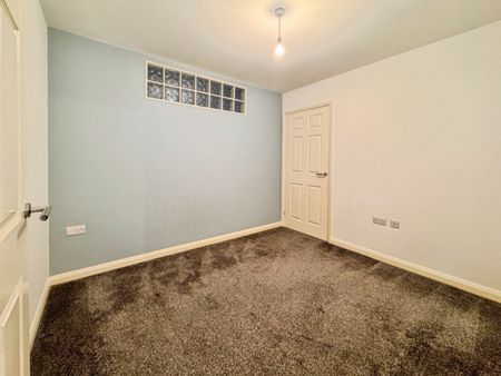 West Road, Westcliff-On-Sea - Photo 3