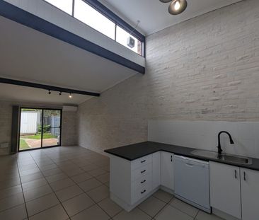 Stylish Modern Villa - Photo 1