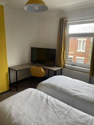 2 bedroom terraced house to rent - Photo 2