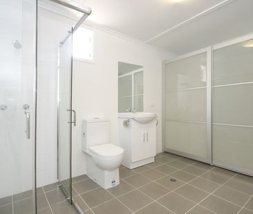 38 Walker Avenue, Morningside QLD 4170 - House For Rent | Domain - Photo 3