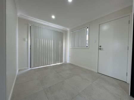 Beautiful 2 Bedroom Granny Flat in a Prime Location - Photo 2