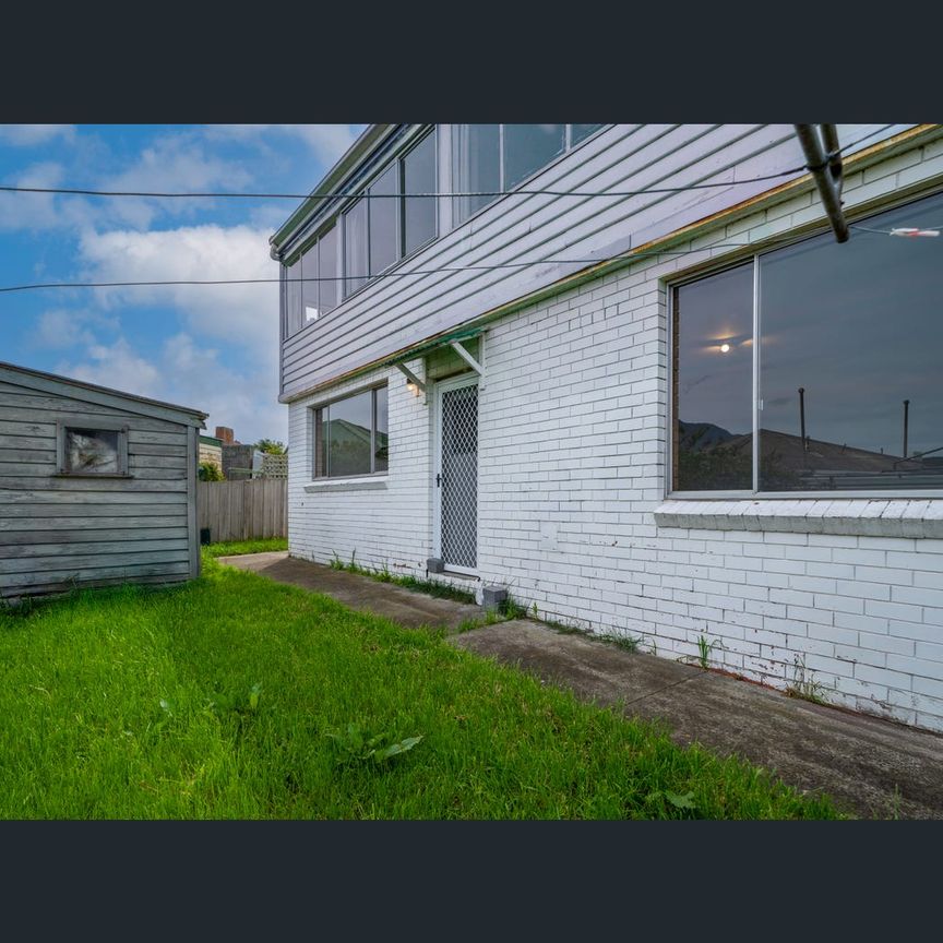 19 Chestnut Ave, Lutana, Tas 7009 - Photo 1