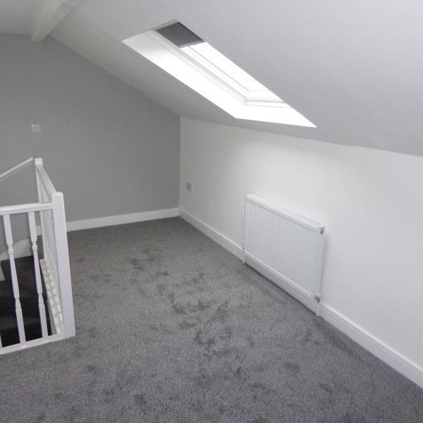 Woodview Place, Beeston, LS11 - Leeds - Photo 1