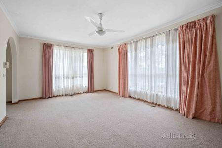 9 Kinnane Court, Ballarat North - Photo 5