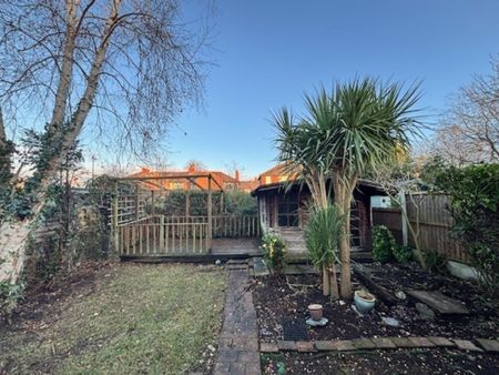 Parkfield Avenue, Preston - Photo 5