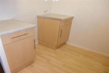 1 bedroom retirement property to rent - Photo 4