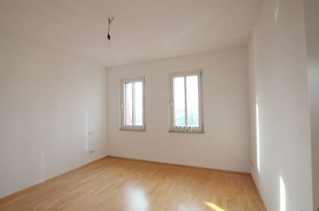 Helle City-Wohnung in der Stadtmitte mit Tiefgaragenstellplatz und Fahrstuhl - Foto 5