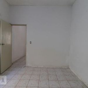 Casa para alugar com 80m², 2 quartos e sem vaga - Foto 1